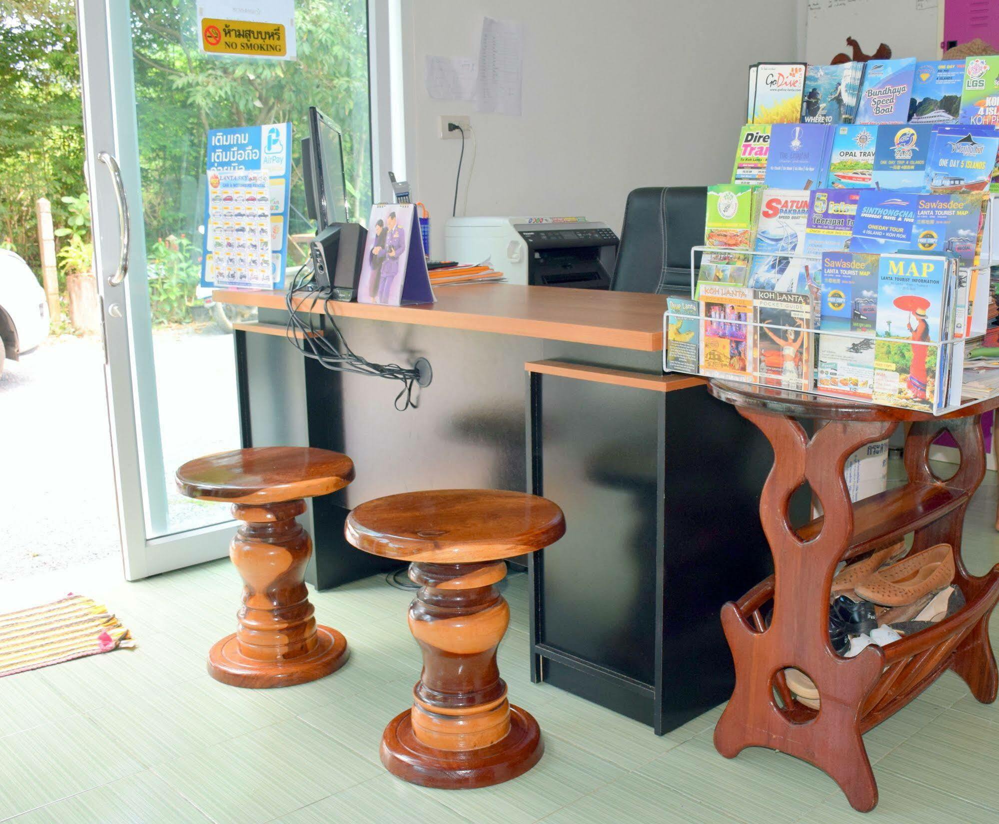Baan Longhaad Hostel Koh Lanta Luaran gambar